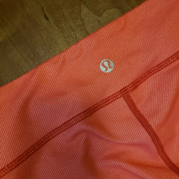 Lululemon athletic leggings pink size 4 - Picture 4 of 4